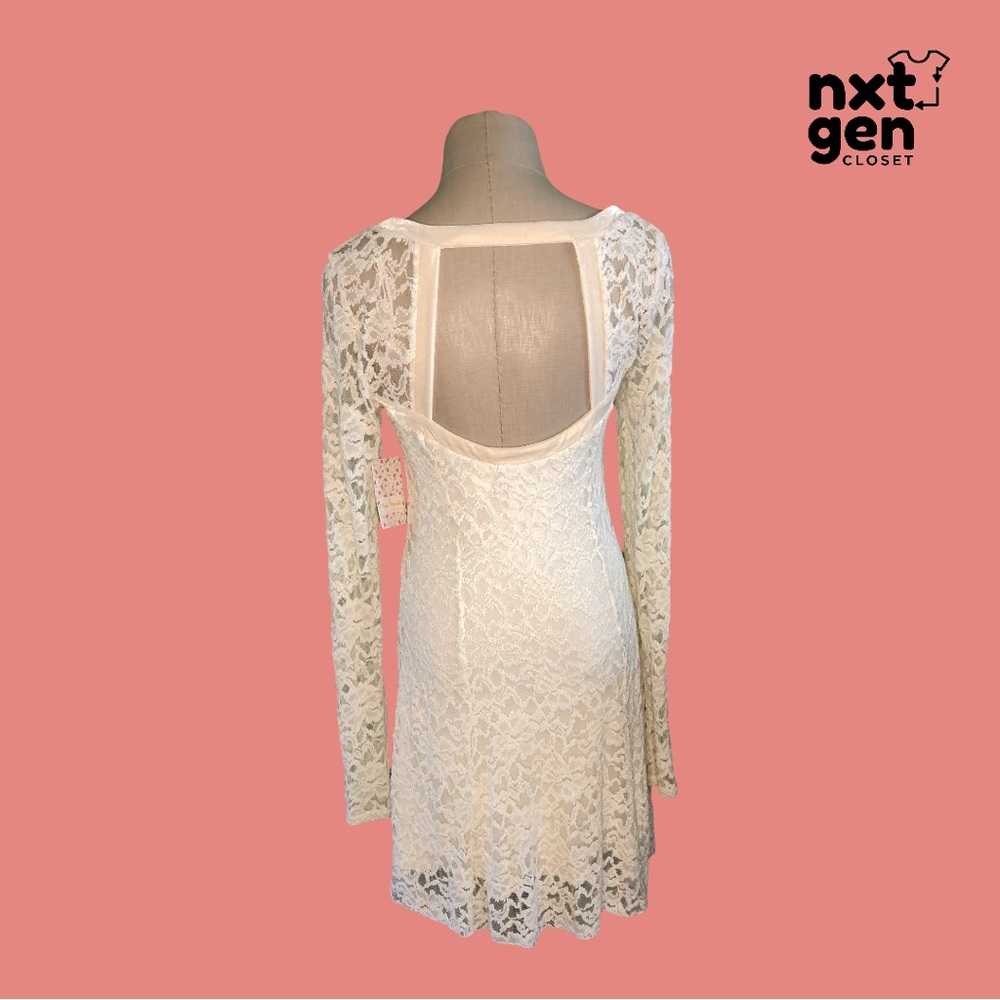 🔥NWT🔥 Flirt For You Women’s Alabaster Lace Dress from Free People - Picture 2 of 6